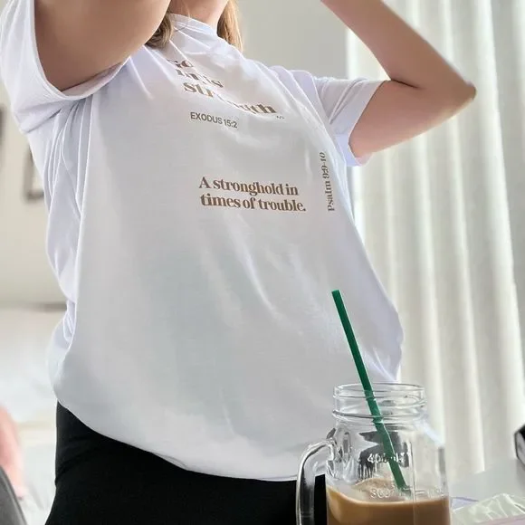 White tshirt  - Picture 3 of 4